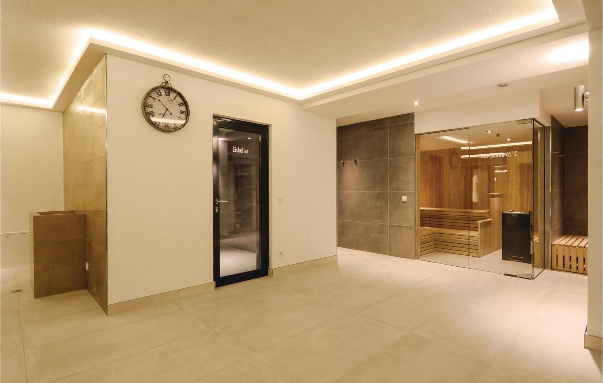 宾茨Penthouse Garden公寓 外观 照片